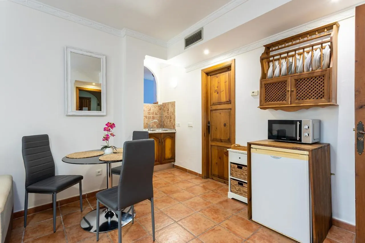 Puerta De Aduares Aparthotel Marbella