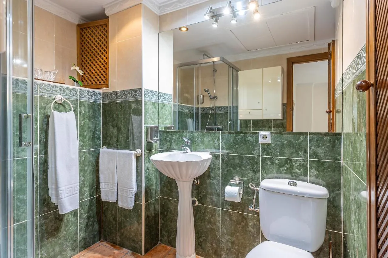 Puerta De Aduares Aparthotel Marbella Spanyolország